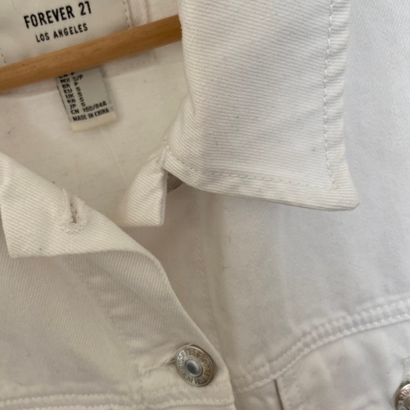 FOREVER 21 WHITE DENIM JACKET - Picture 6 of 7